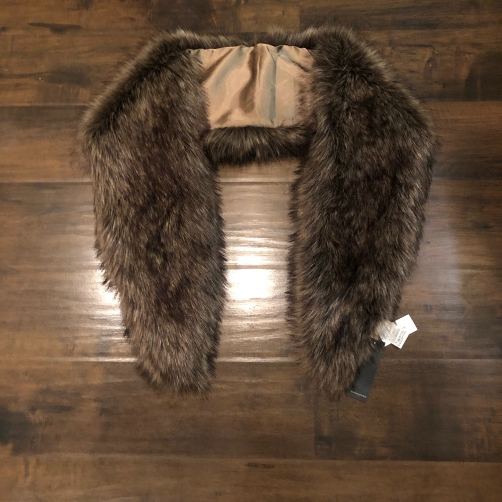 Banana republic faux fur Shaw